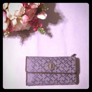 Tommy Hilfiger Monogram Wallet